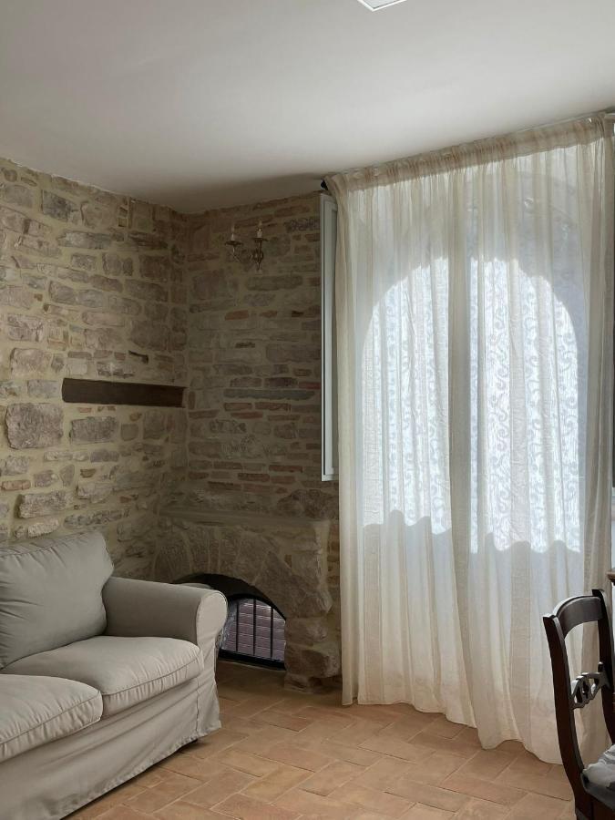 Casa La Rosa Apartment Gubbio Exterior photo